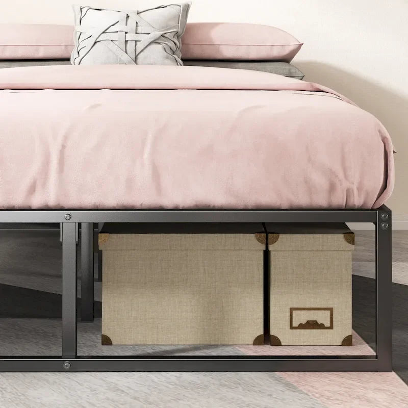 Letto con piattaforma Black Metal da 14 pollici - Base a slitta, doghe in acciaio, nessuna necessità di rete a molle